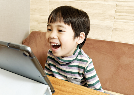 先生たちが英語に慣れる雰囲気作りをしてくださるので安心